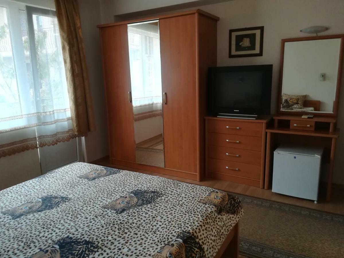 Guest House Georgieva Ravda Luaran gambar